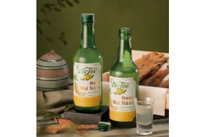 Rượu mơ sâm núi tản - 360ml